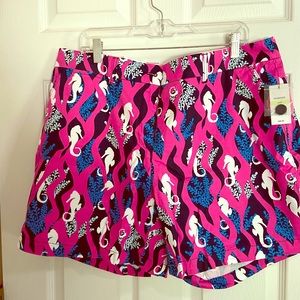 Crown & Ivy seashore print Bermuda shorts